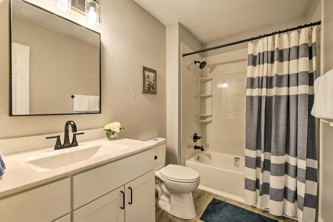 Kimberling City Chic Townhome About 6 Mi To Talking Rocks Cavern! المظهر الخارجي الصورة